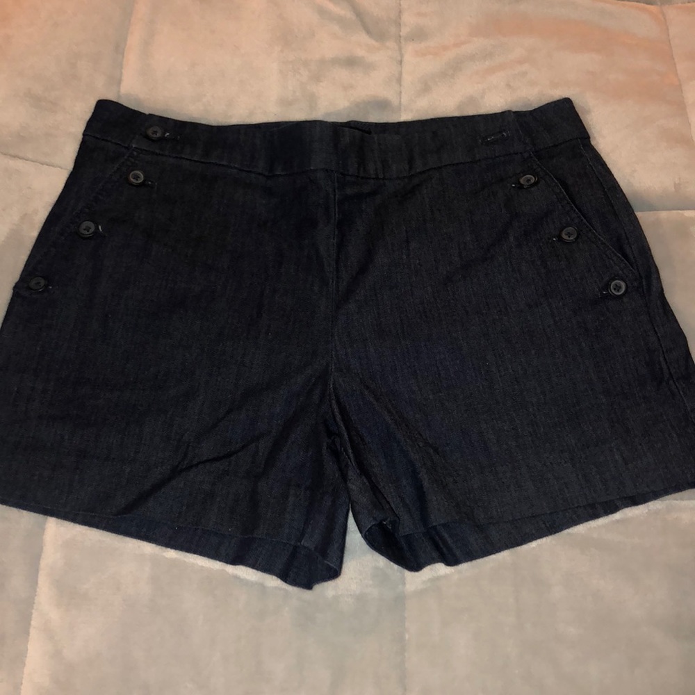 •Banana Republic Shorts•